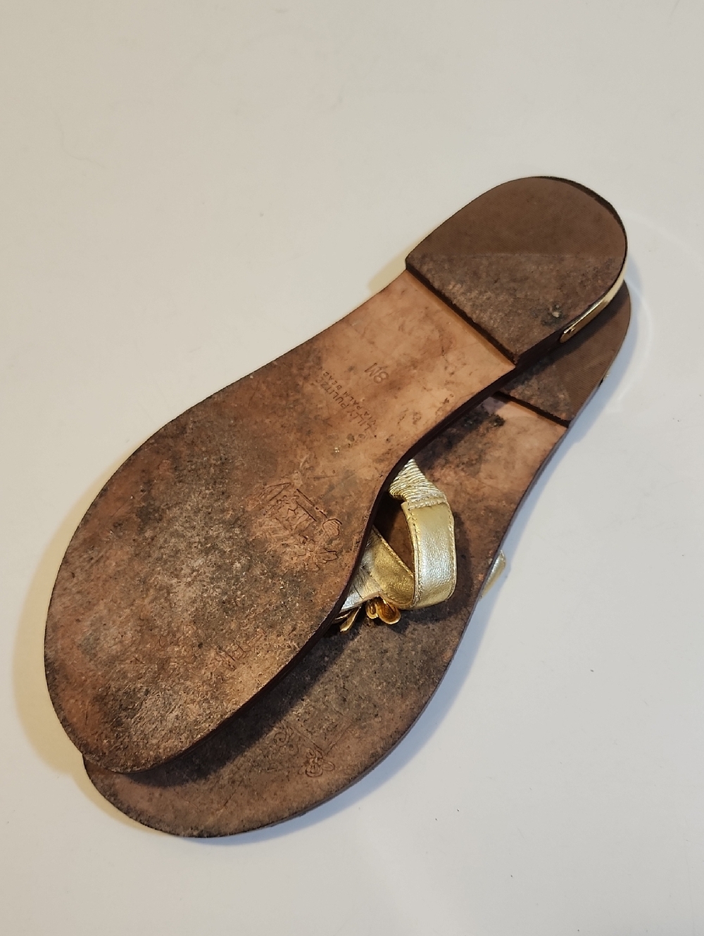 Lilly Pulitzer Gold Metallic Flower-Embellished Thong Sandals Sz 8M - Picture 8 of 12
